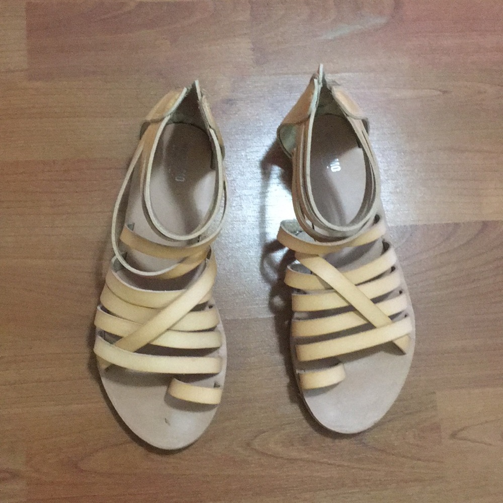 tan cute summery strappy sandales